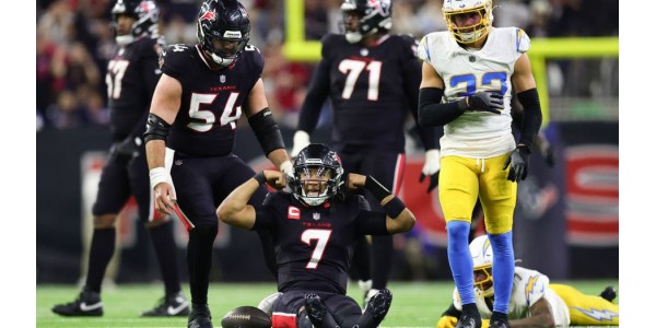 Denver Broncos ja Pittsburgh Steelers putosivat molemmat pudotuspelien ensimmäisellä kierroksella